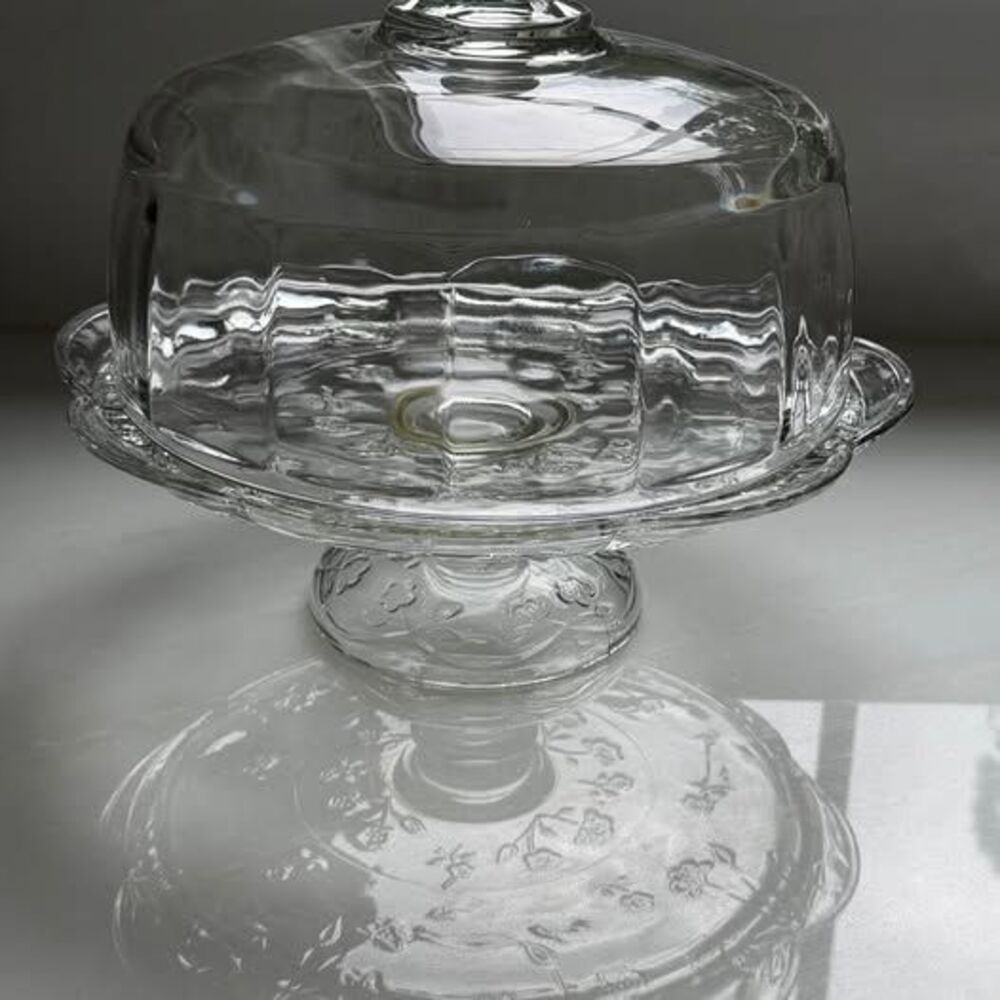 Anchor Hocking Savannah Cake Stand with Lid